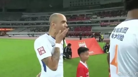 从“重庆梅西”到海港弃将：上海海港27号球员冯劲的租借漂流