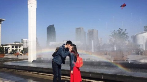十年相爱路：广厦球星胡金秋与妻子的甜蜜瞬间