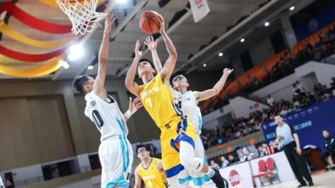 篮球二级球员：不被聚光灯照亮的热血逐梦者